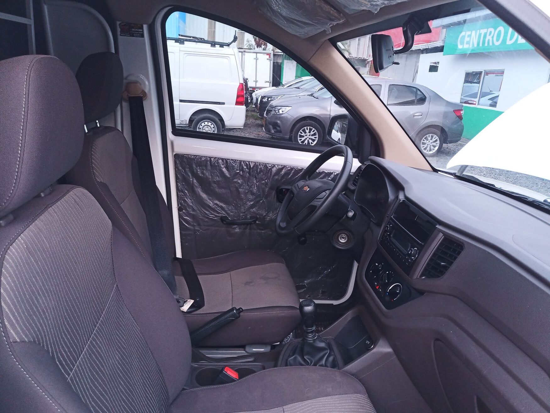 Chevrolet - N400 - 2025 image number 2