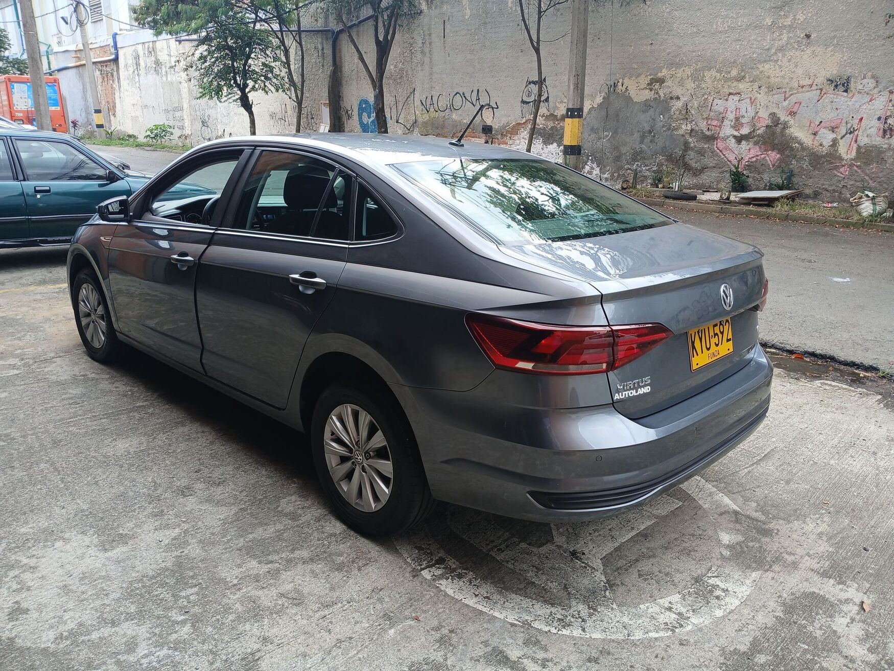 Volkswagen - Virtus - 2022 image number 7