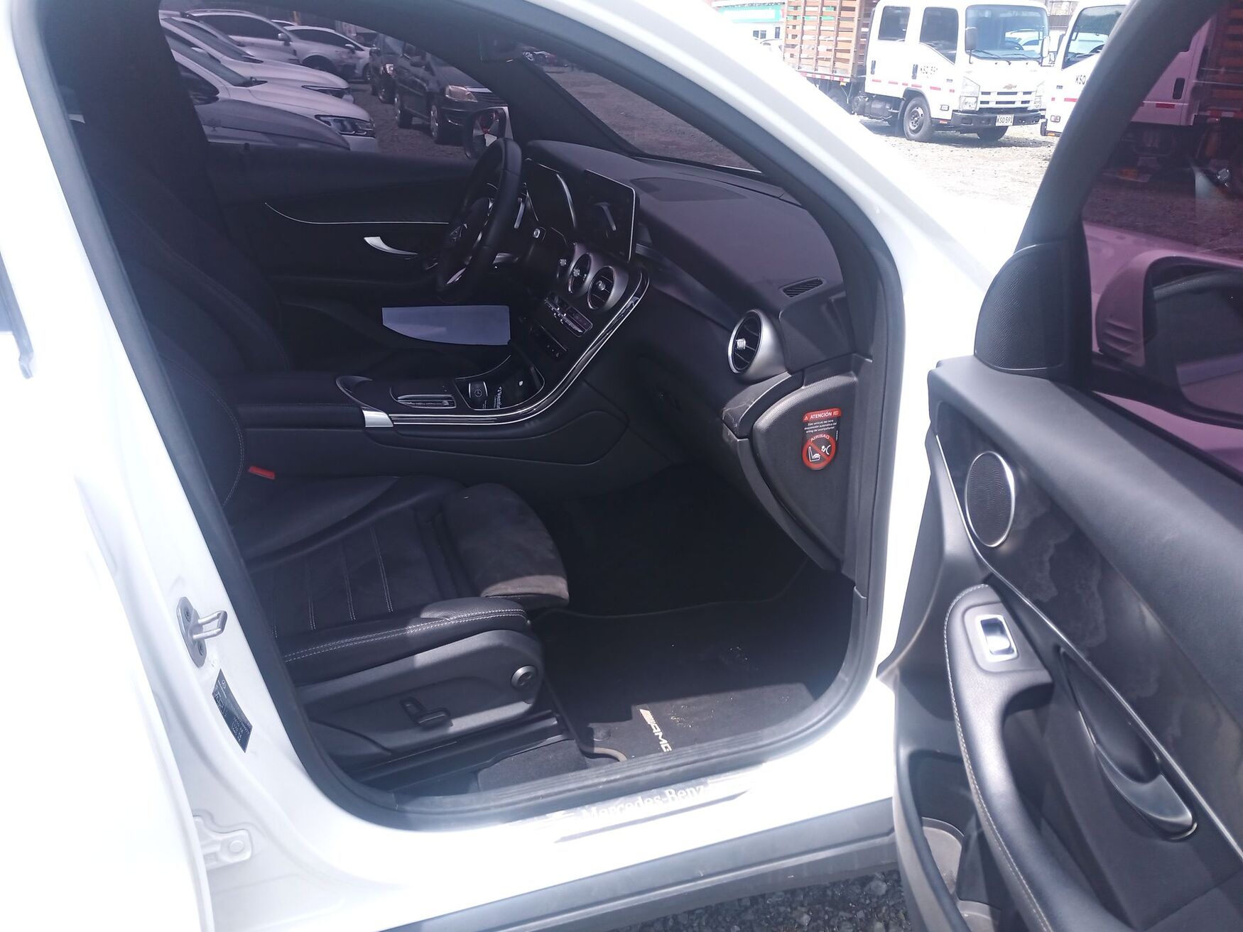 Mercedes Benz - GLC300E - 2022 image number 2