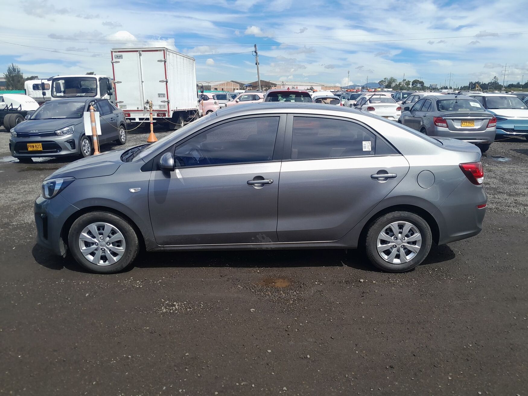 Kia - Soluto - 2026 image number 6