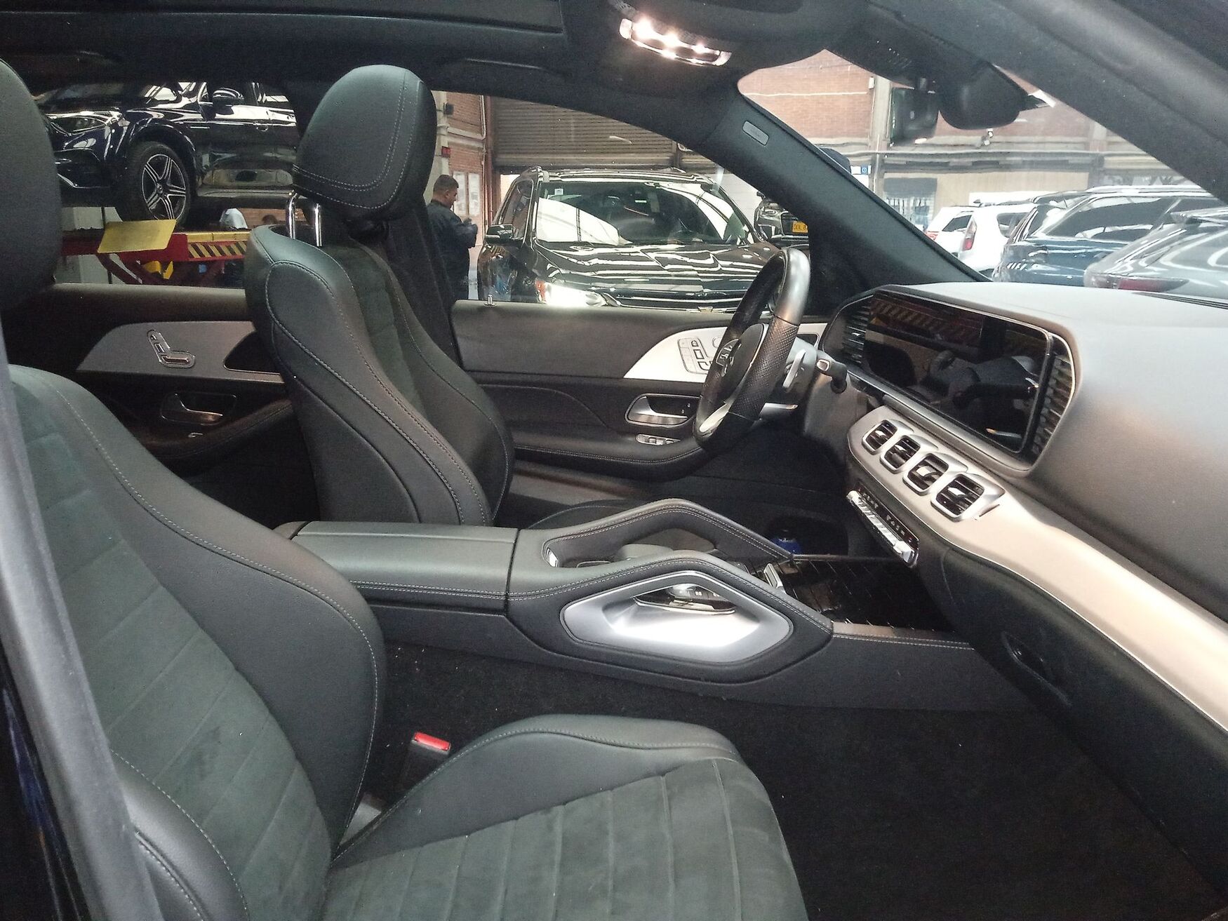 Mercedes Benz - GLE450 - 2022 image number 3