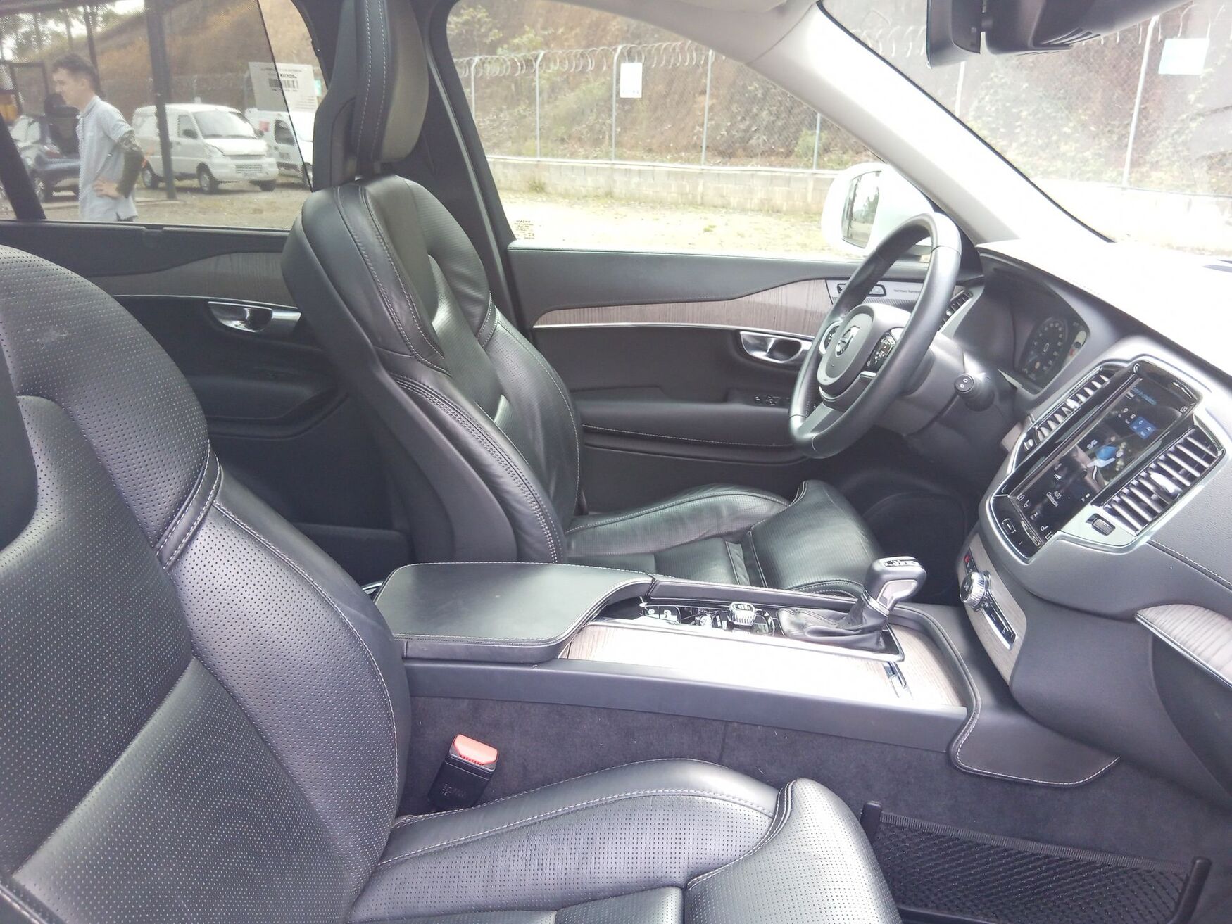 Volvo - XC90 - 2021 image number 2