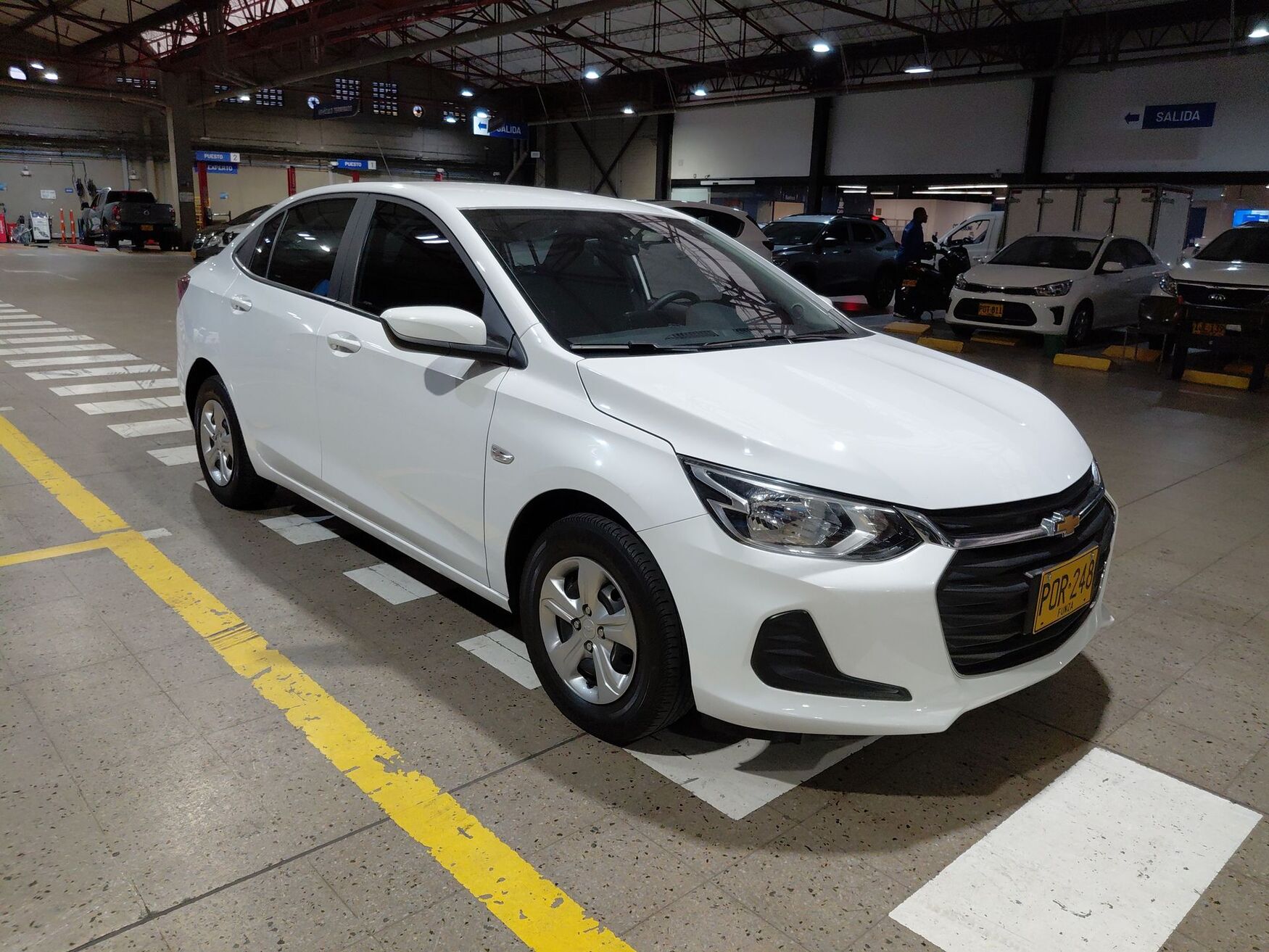 Chevrolet - Onix - 2025 image number 1