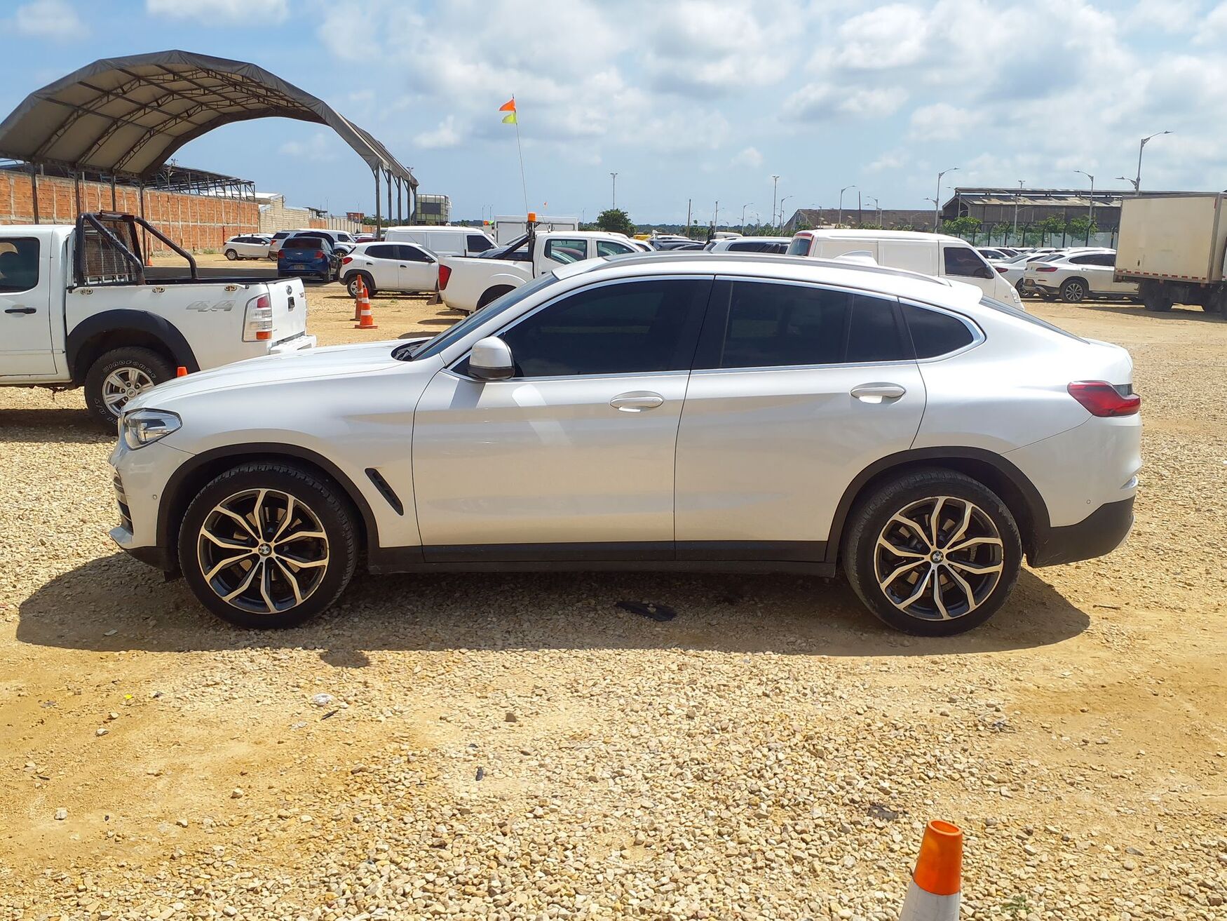 BMW - X4 - 2020 image number 6