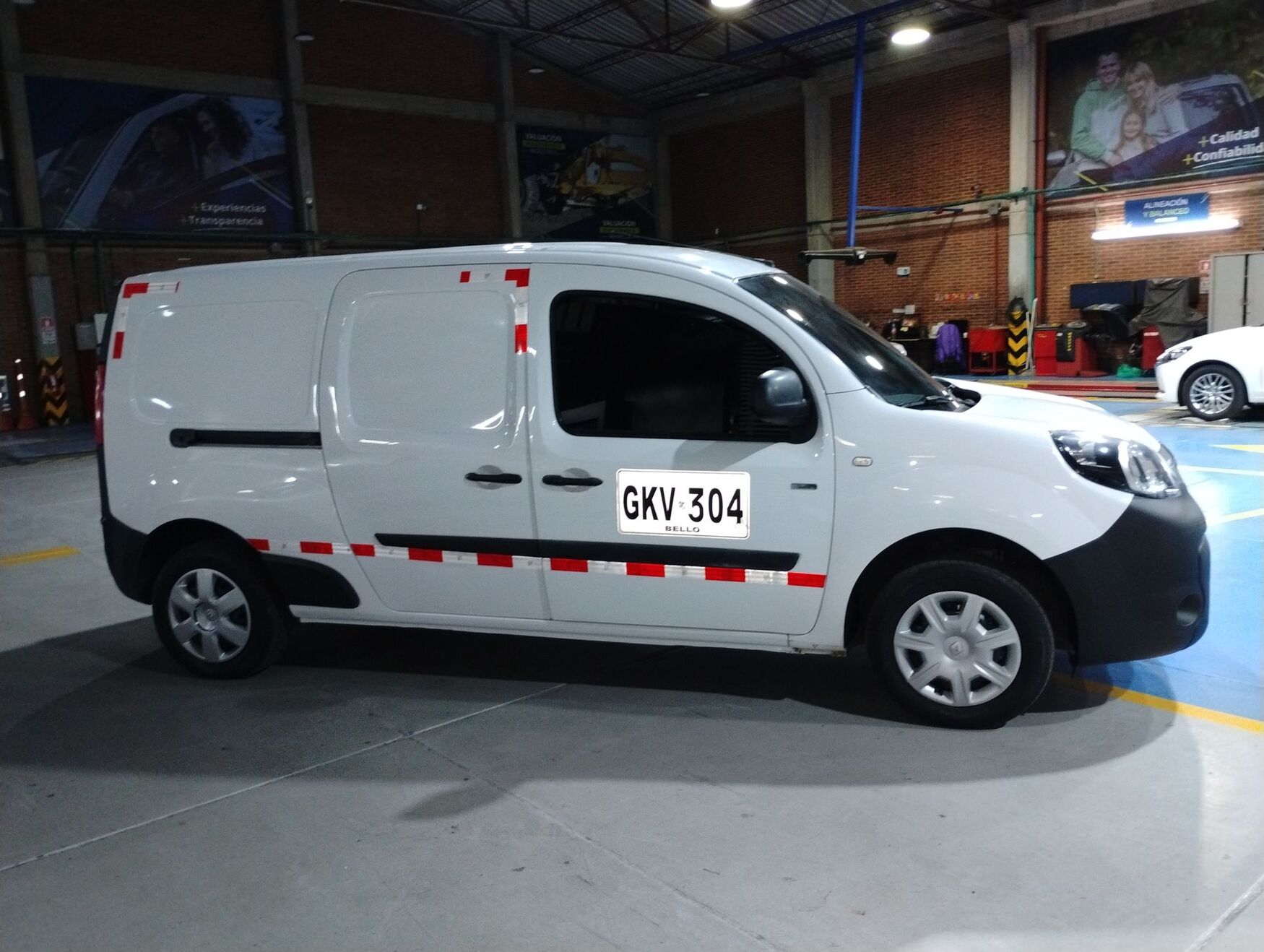 Renault - Kangoo ZE - 2020 image number 10