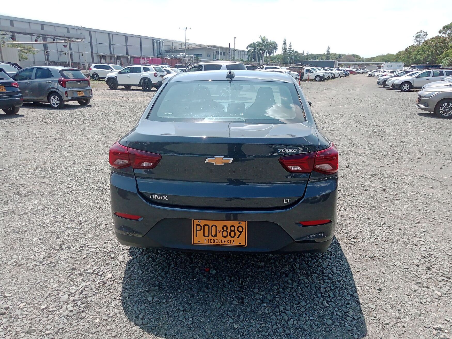 Chevrolet - Onix - 2025 image number 8