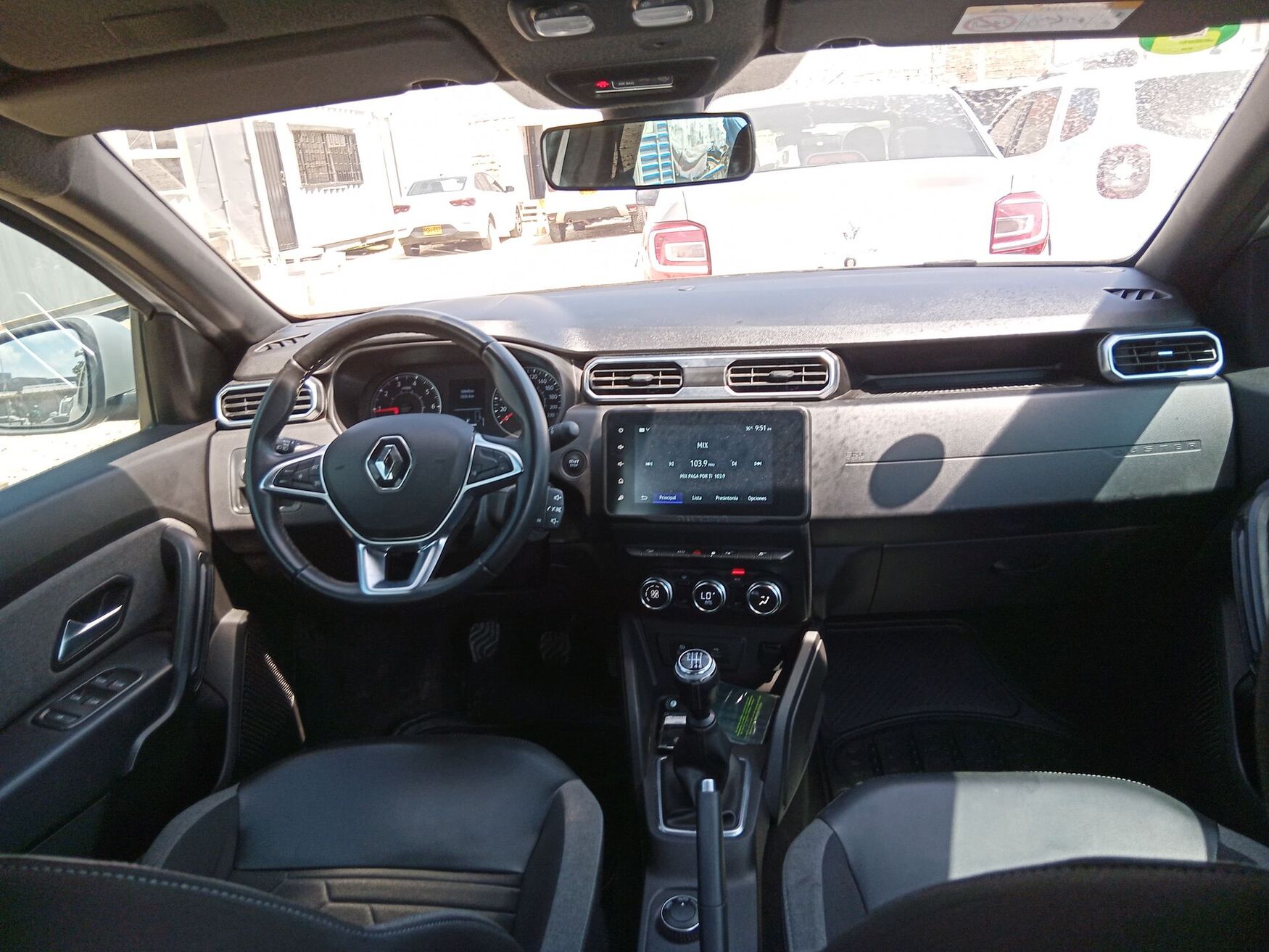 Renault - Duster - 2024 image number 11
