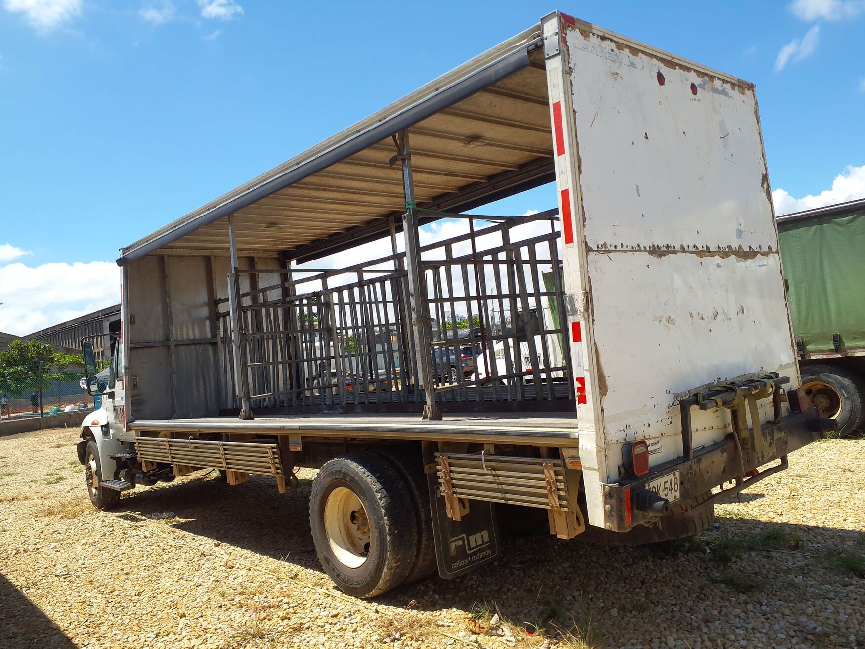 International - 4300 - 2013 image number 6