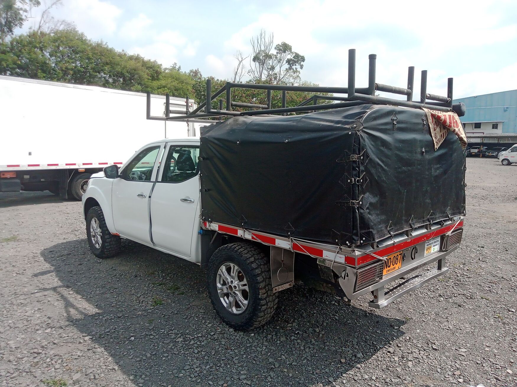 Nissan - Frontier - 2024 image number 7