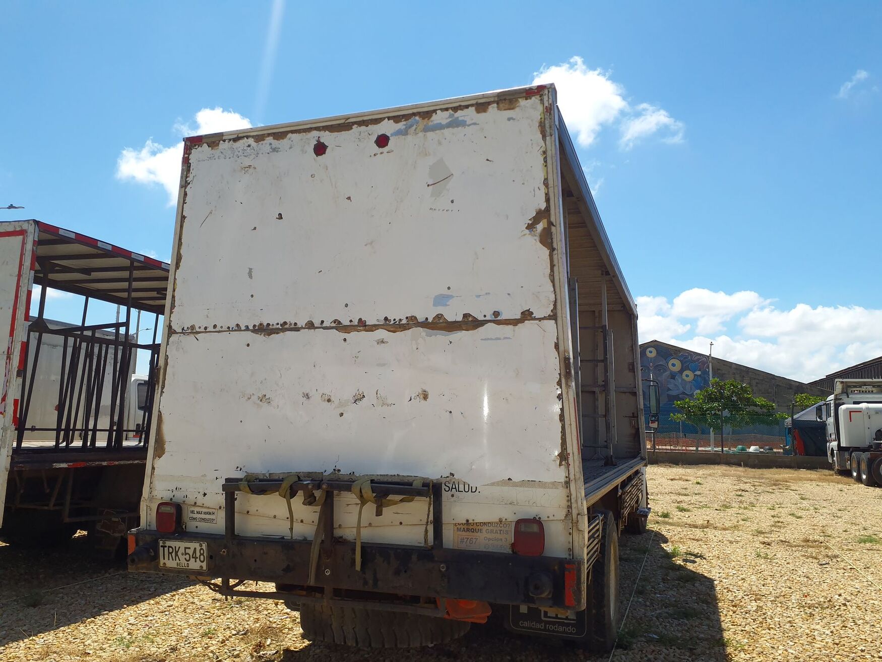 International - 4300 - 2013 image number 8