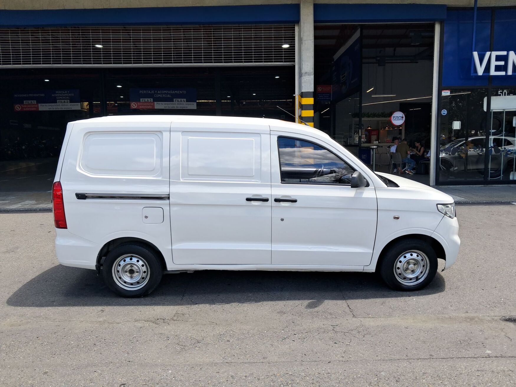 Chevrolet - N400 - 2022 image number 10