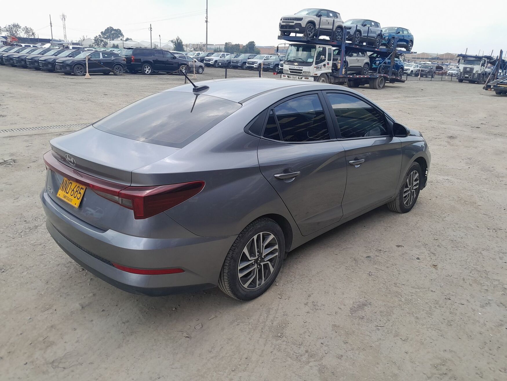 Hyundai - HB20S Accent - 2024 image number 9