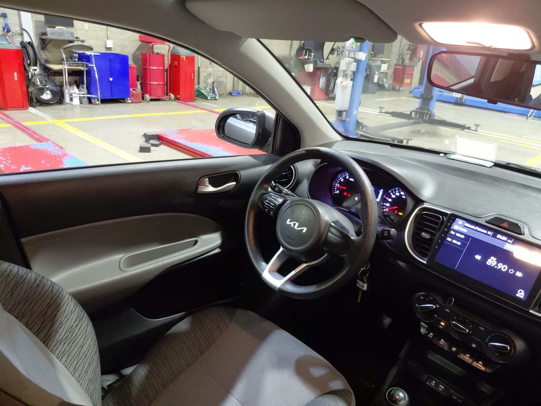 Kia - Soluto - 2026 image number 11