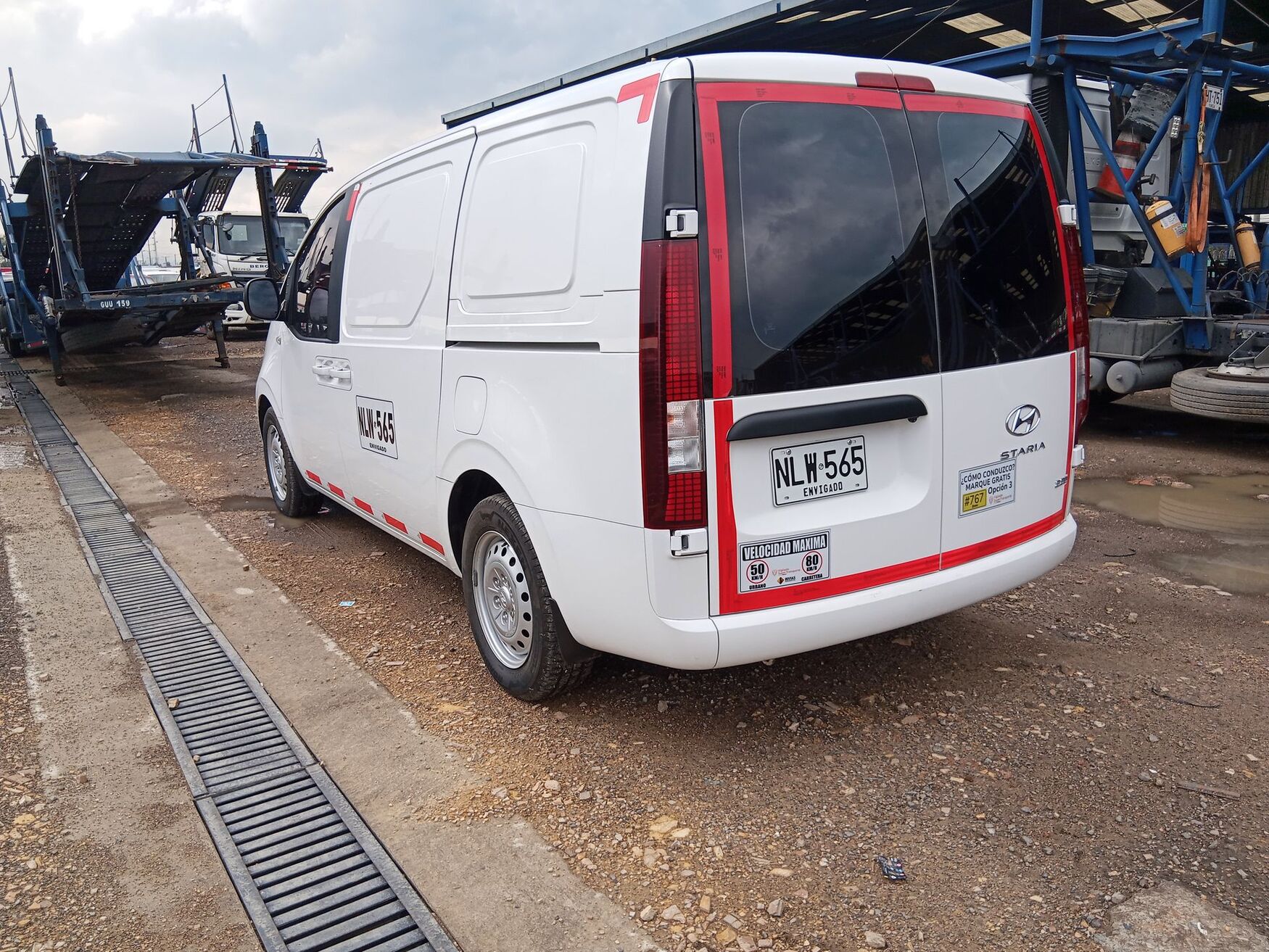 Hyundai - STARIA - 2024 image number 7