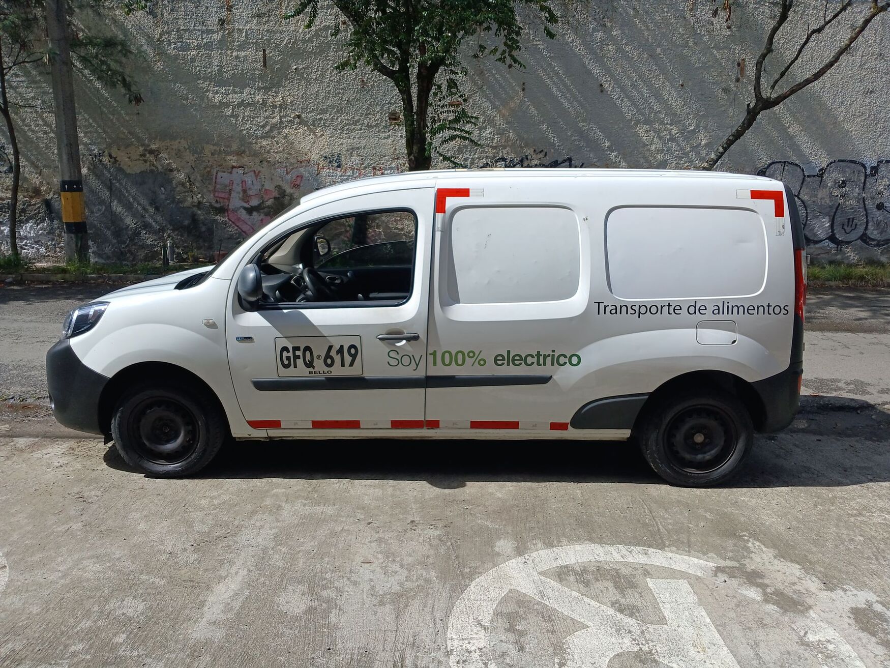 Renault - Kangoo ZE - 2019 image number 6