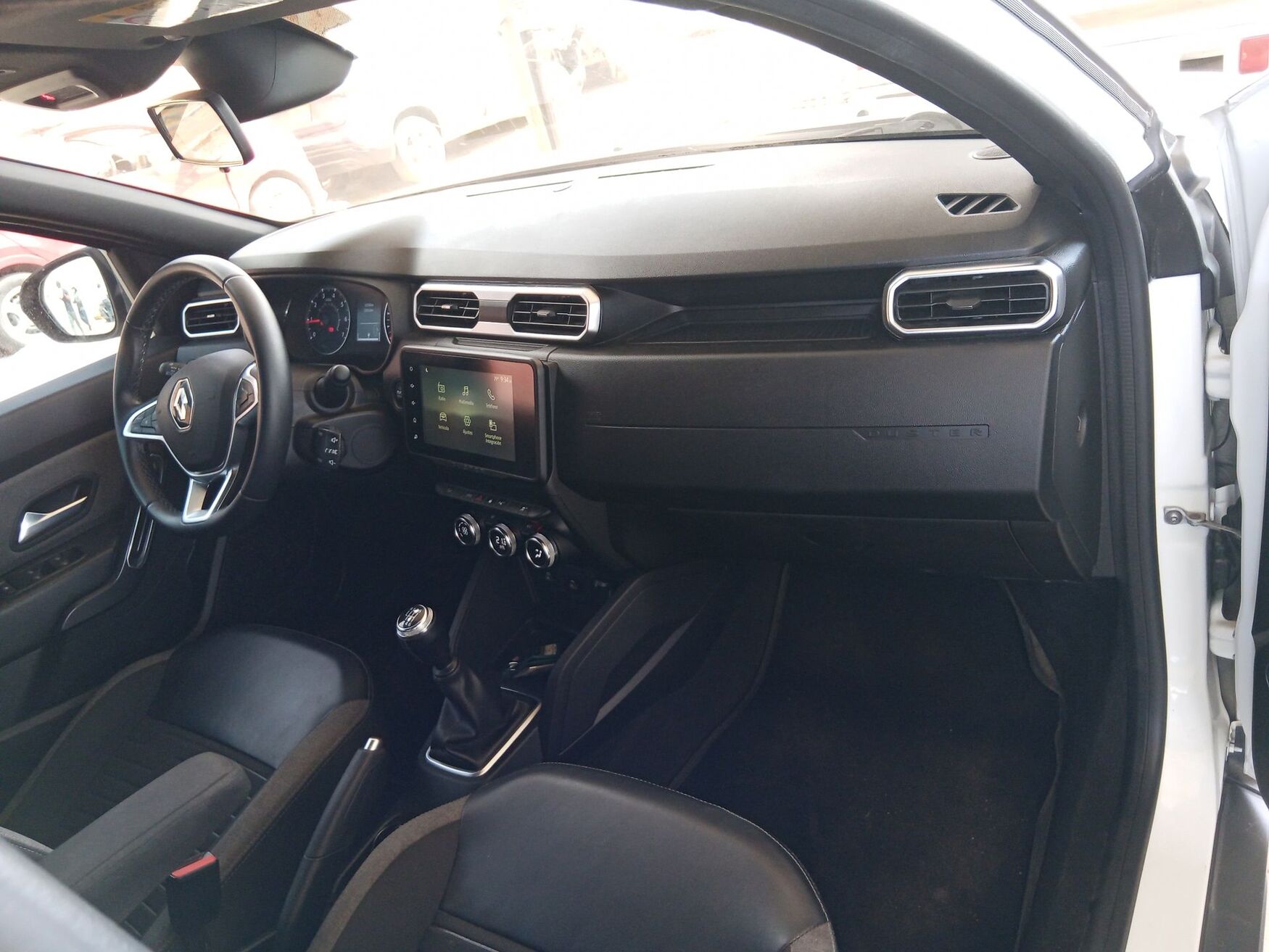 Renault - Duster - 2024 image number 11
