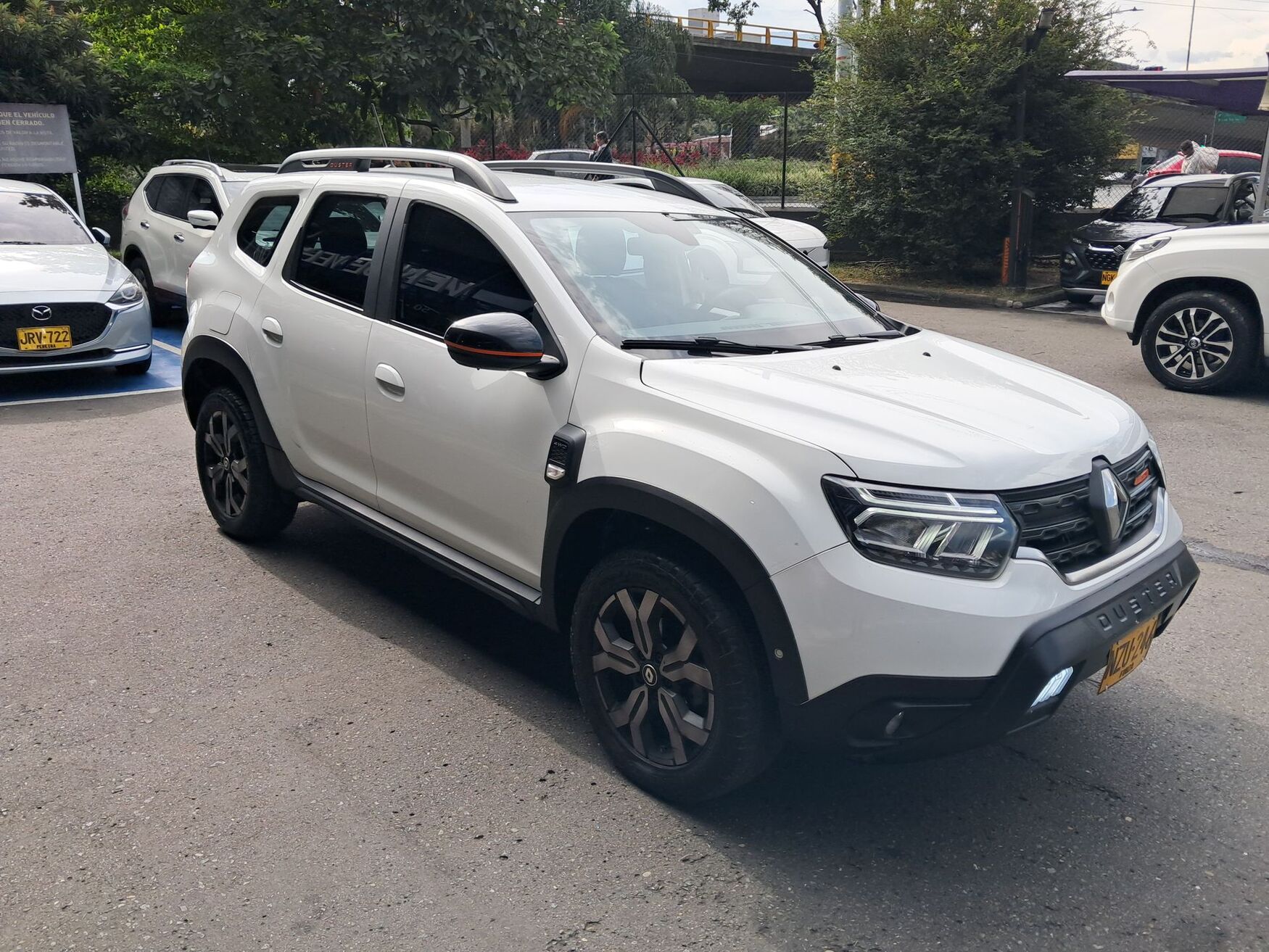 Renault - Duster - 2025 image number 1