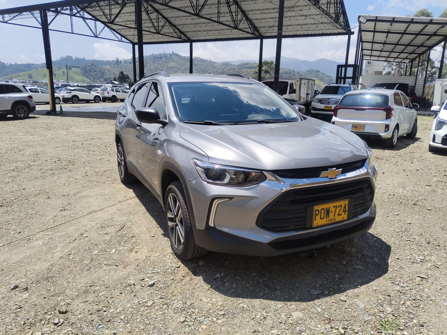 Chevrolet - Tracker - 2025 image number 1