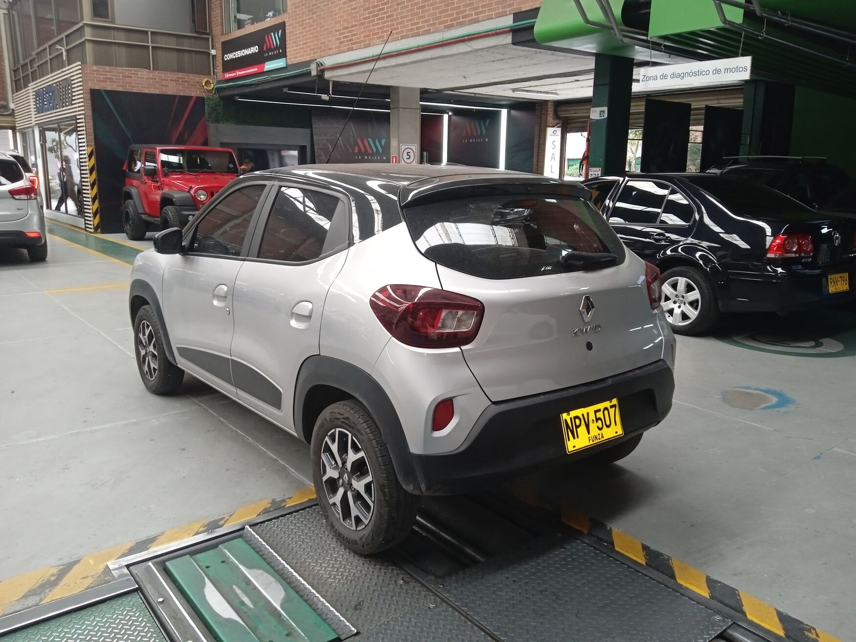 Renault - Kwid - 2025 image number 7