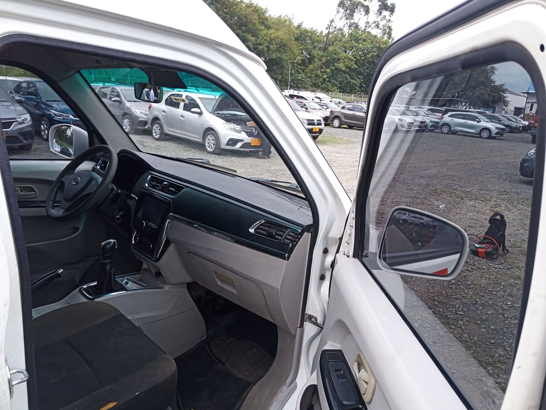 Dongfeng - E-Cargo 1T - 2022 image number 2