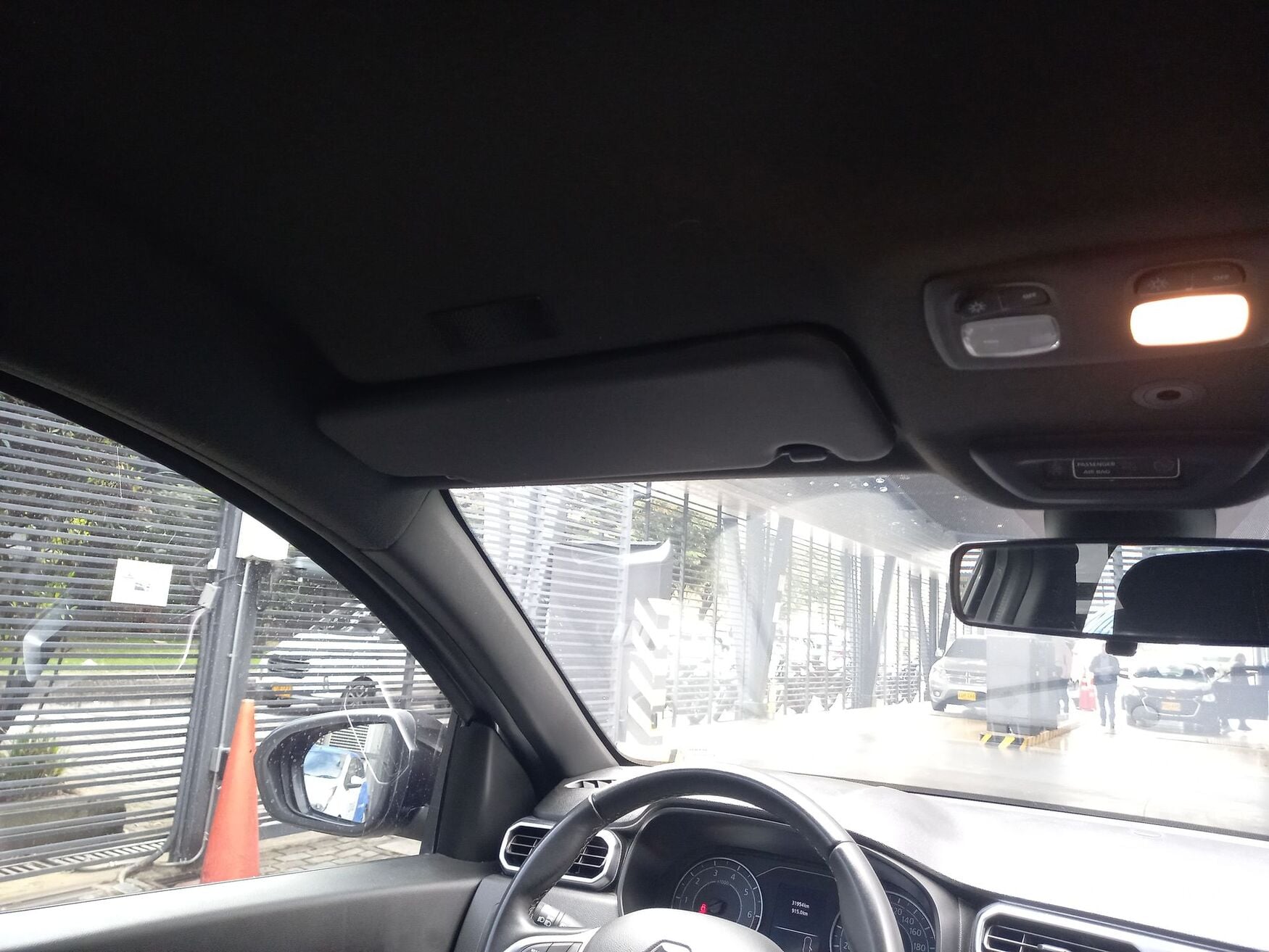 Renault - Duster - 2025 image number 2