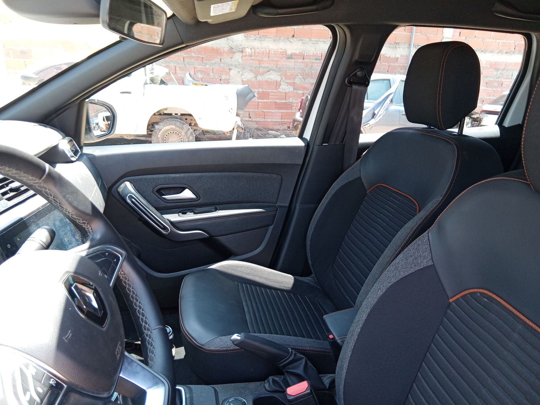 Renault - Duster - 2025 image number 2