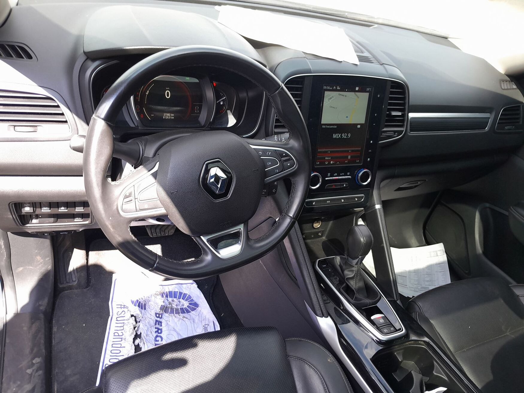 Renault - Koleos - 2023 image number 11