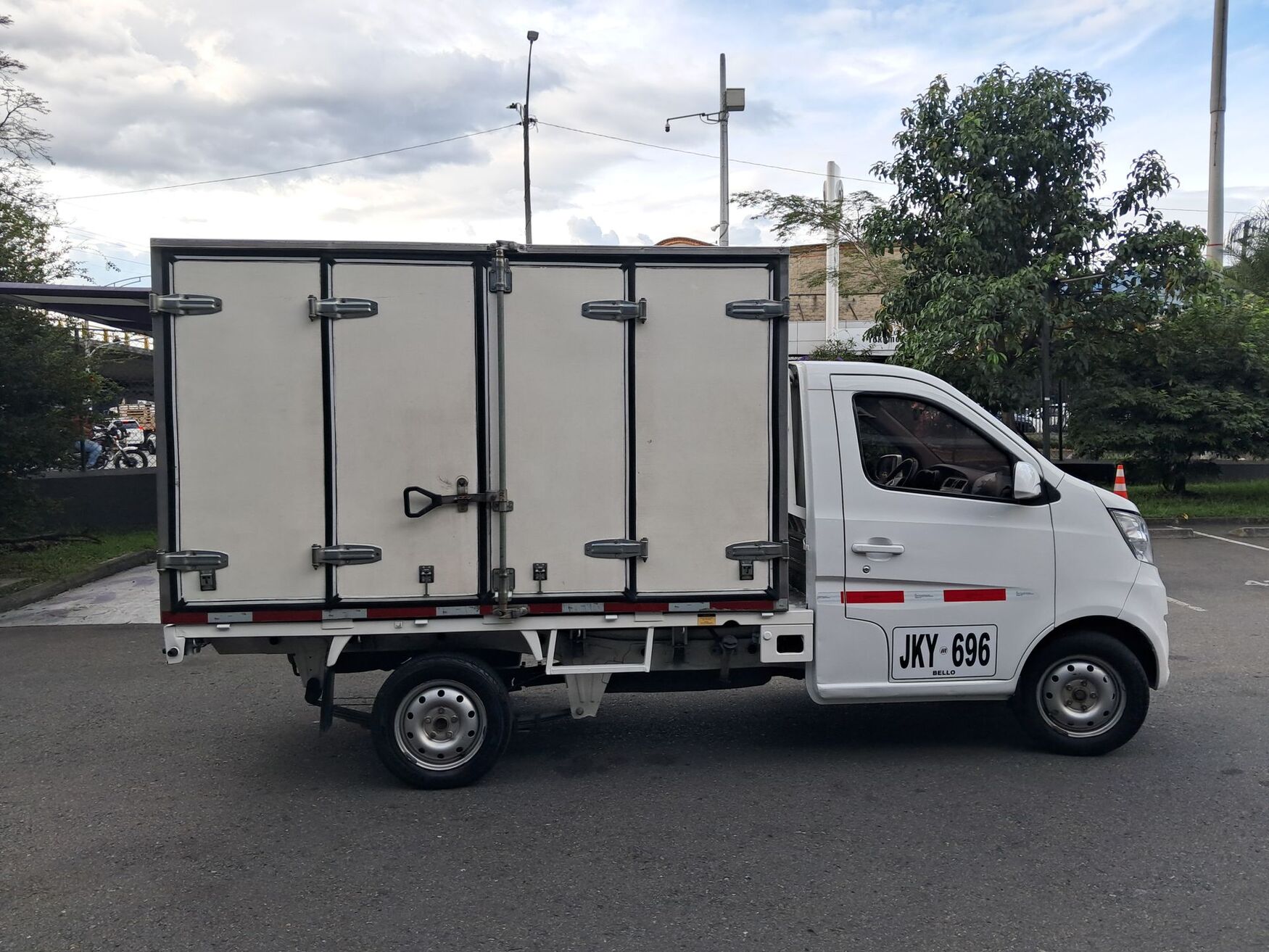 Changan - Minitruck - 2020 image number 10