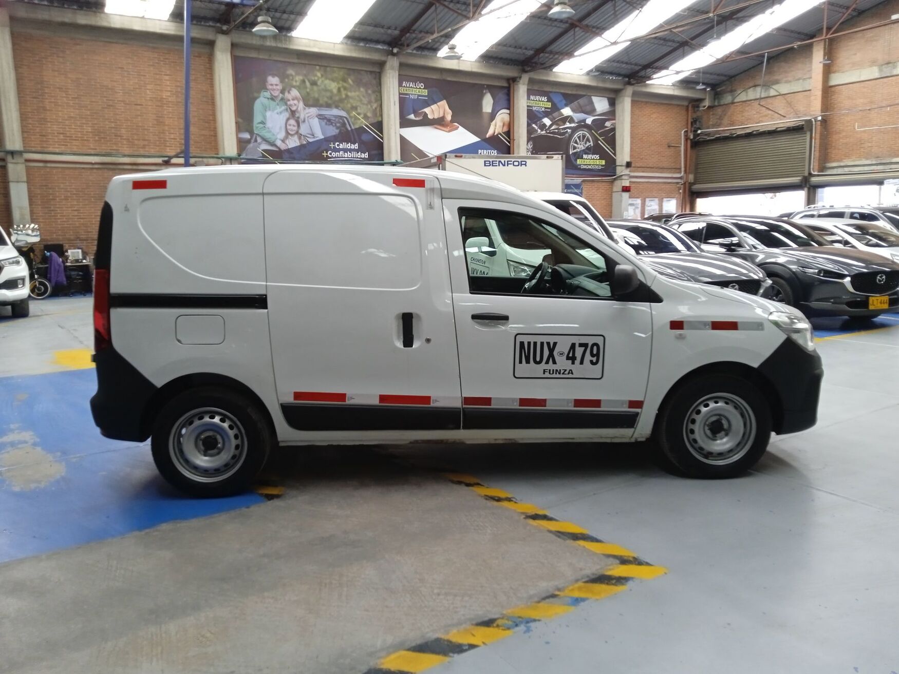 Renault - Kangoo - 2025 image number 10