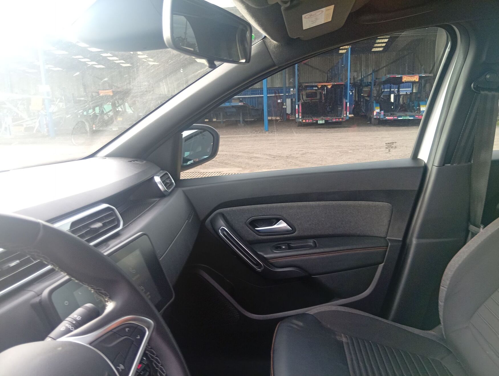 Renault - Duster - 2025 image number 2
