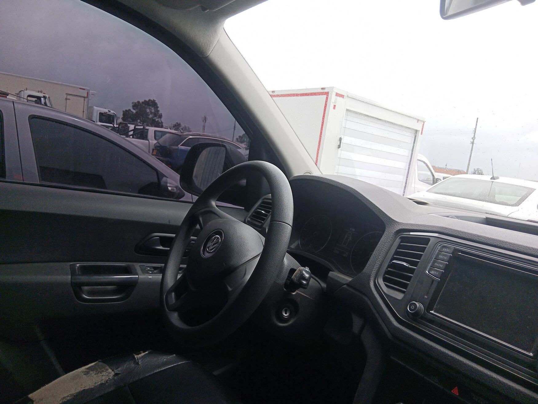 Volkswagen - Amarok - 2023 image number 3
