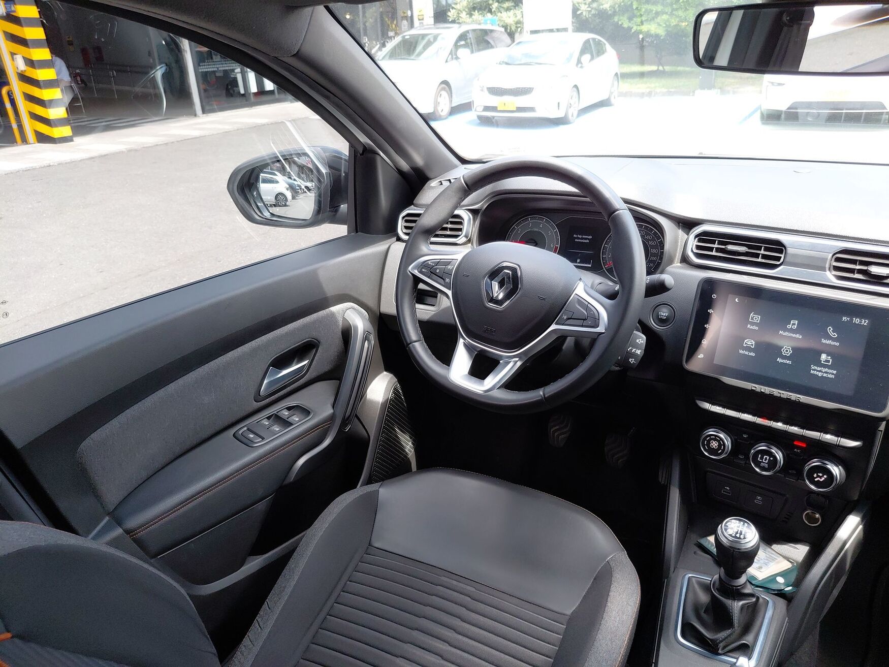 Renault - Duster - 2025 image number 11