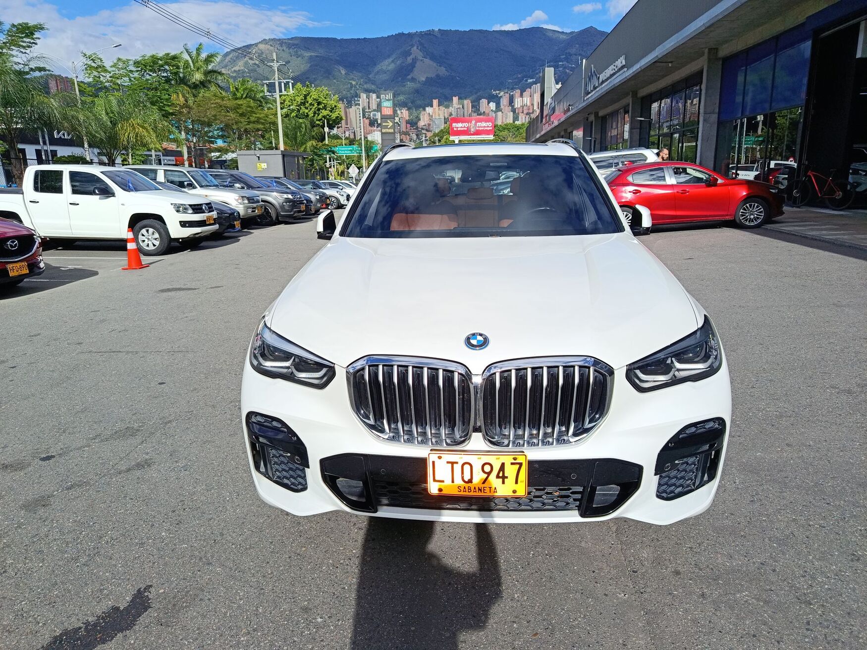 BMW - X5 - 2023 image number 4