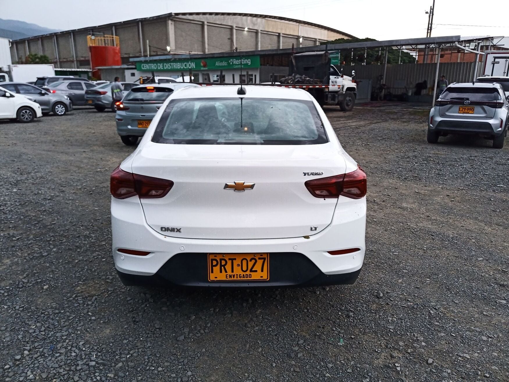 Chevrolet - Onix - 2025 image number 8