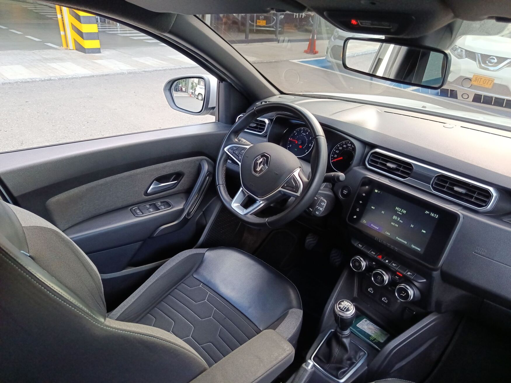 Renault - Duster - 2024 image number 11