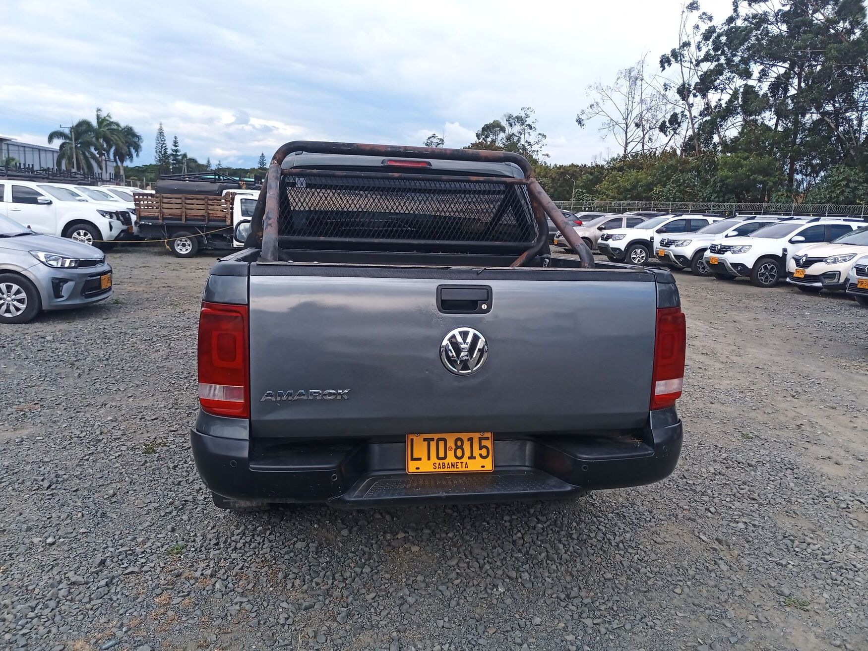 Volkswagen - Amarok - 2023 image number 8