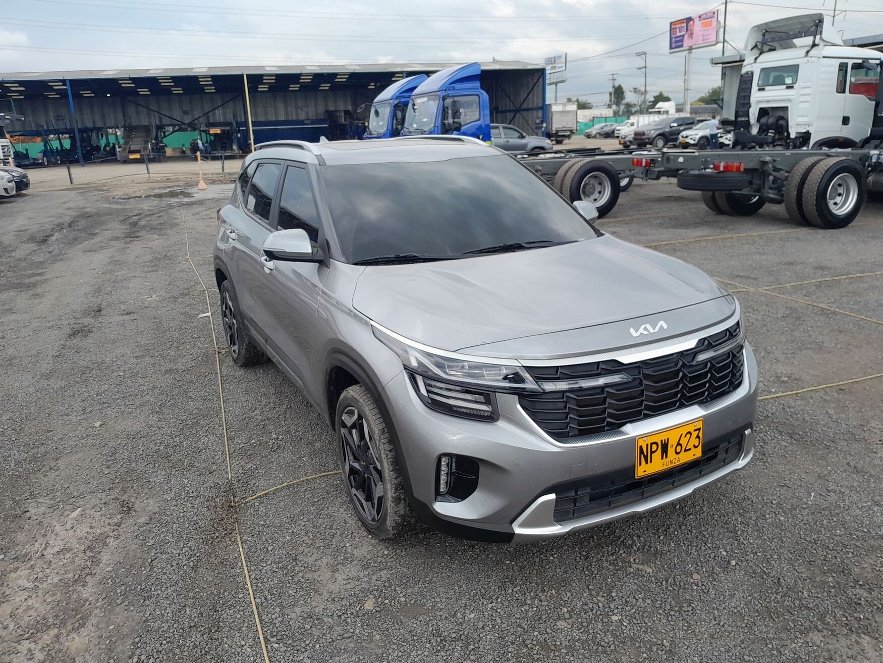 Kia - Seltos - 2025 image number 1