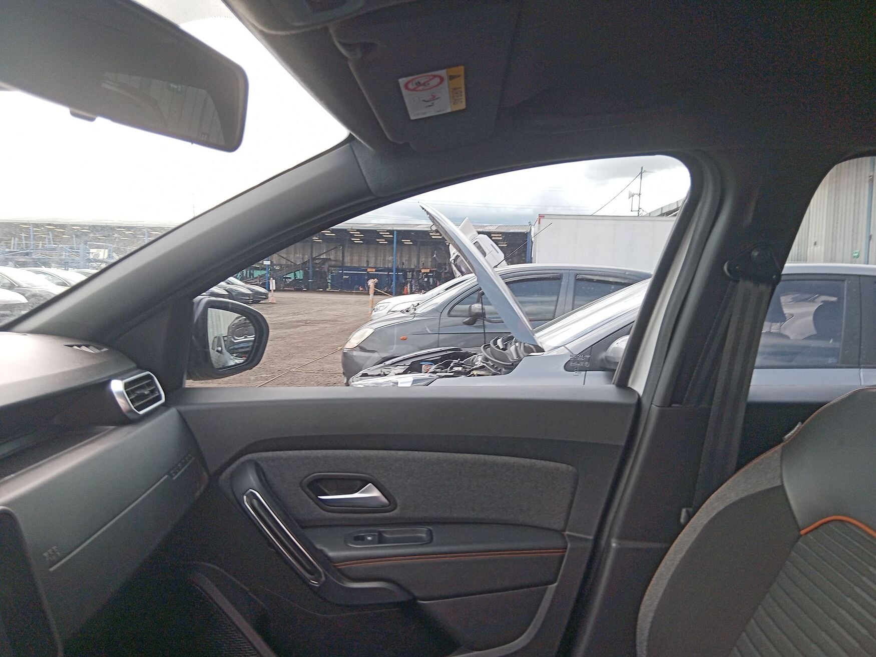 Renault - Duster - 2026 image number 3