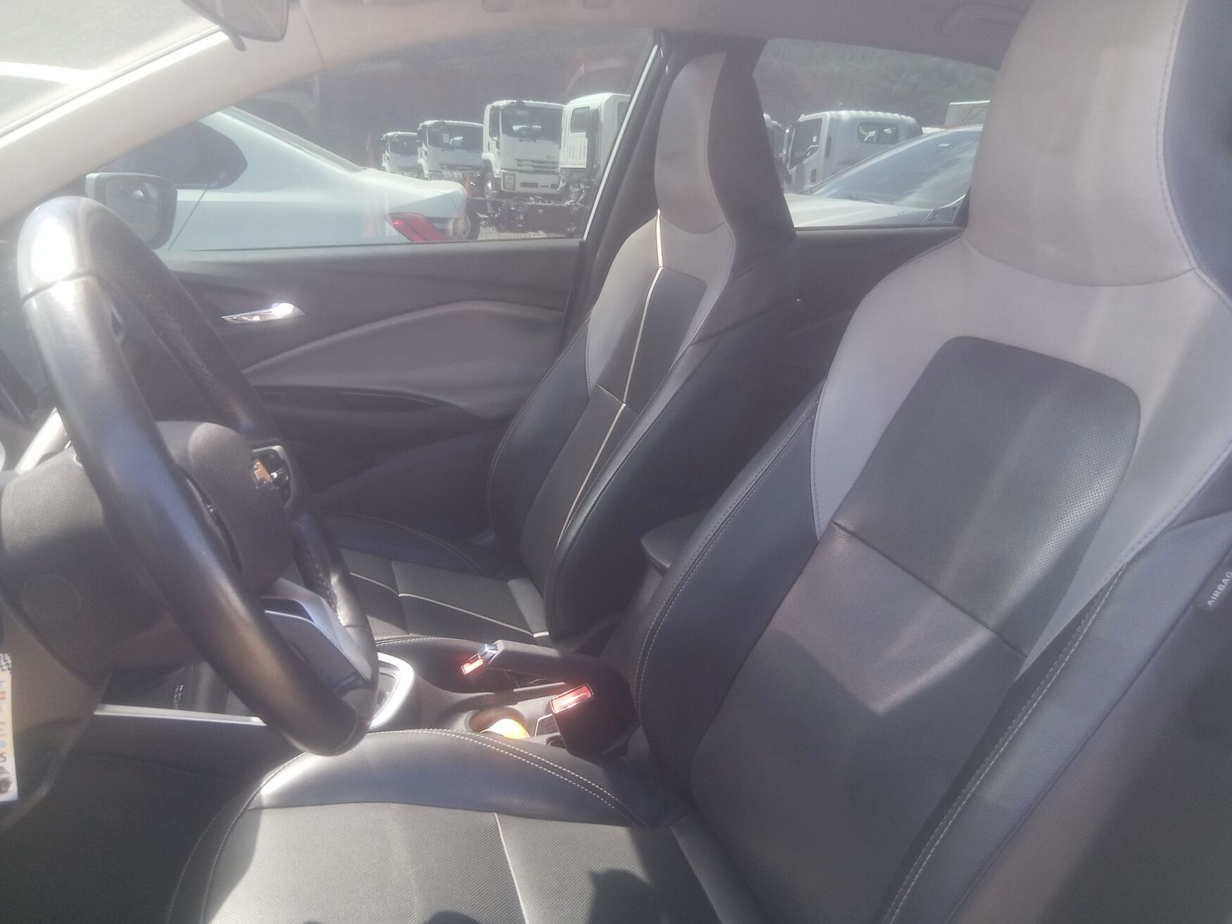 Chevrolet - Onix - 2022 image number 3