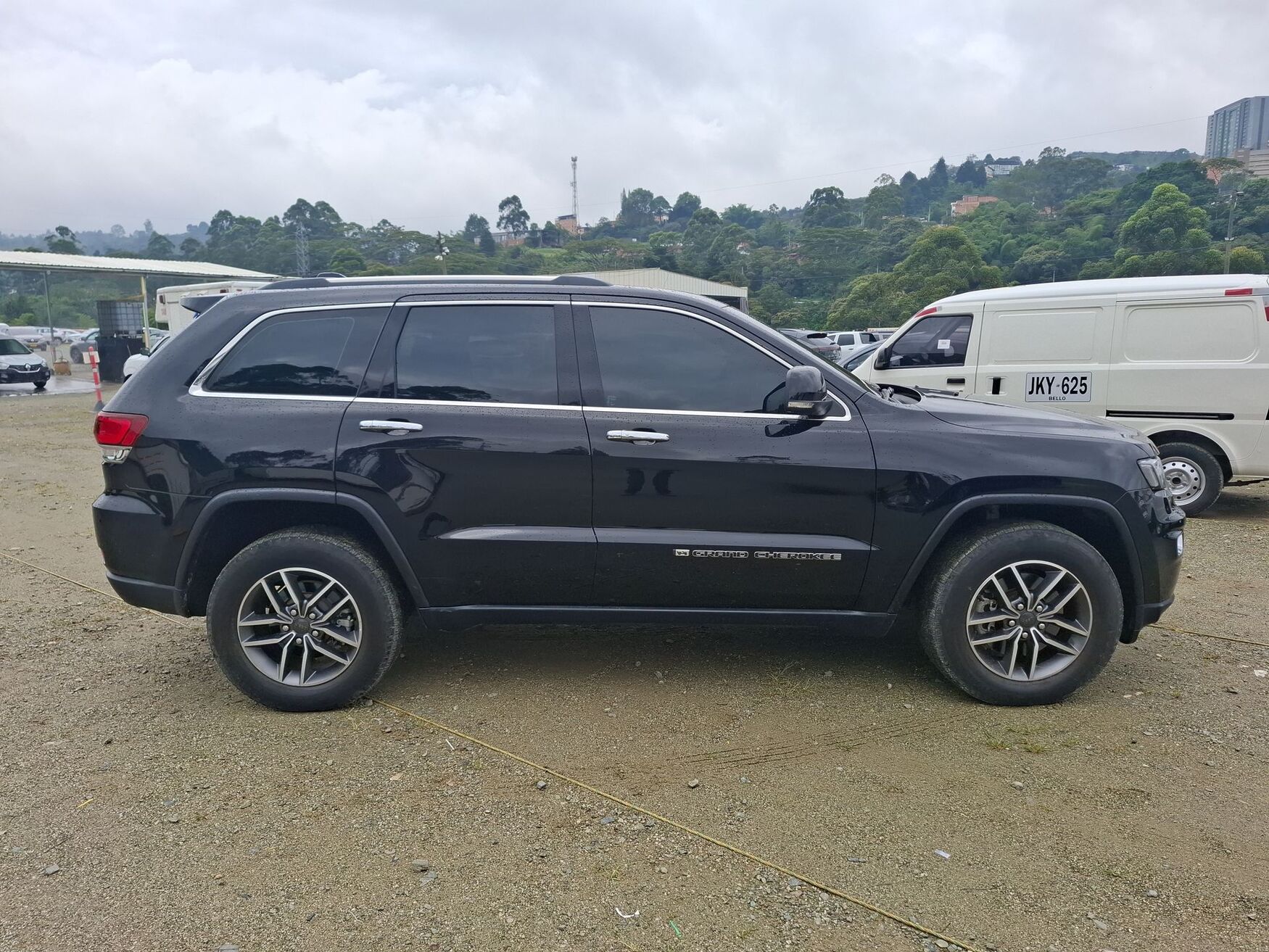 Jeep - Grand Cherokee - 2022 image number 10