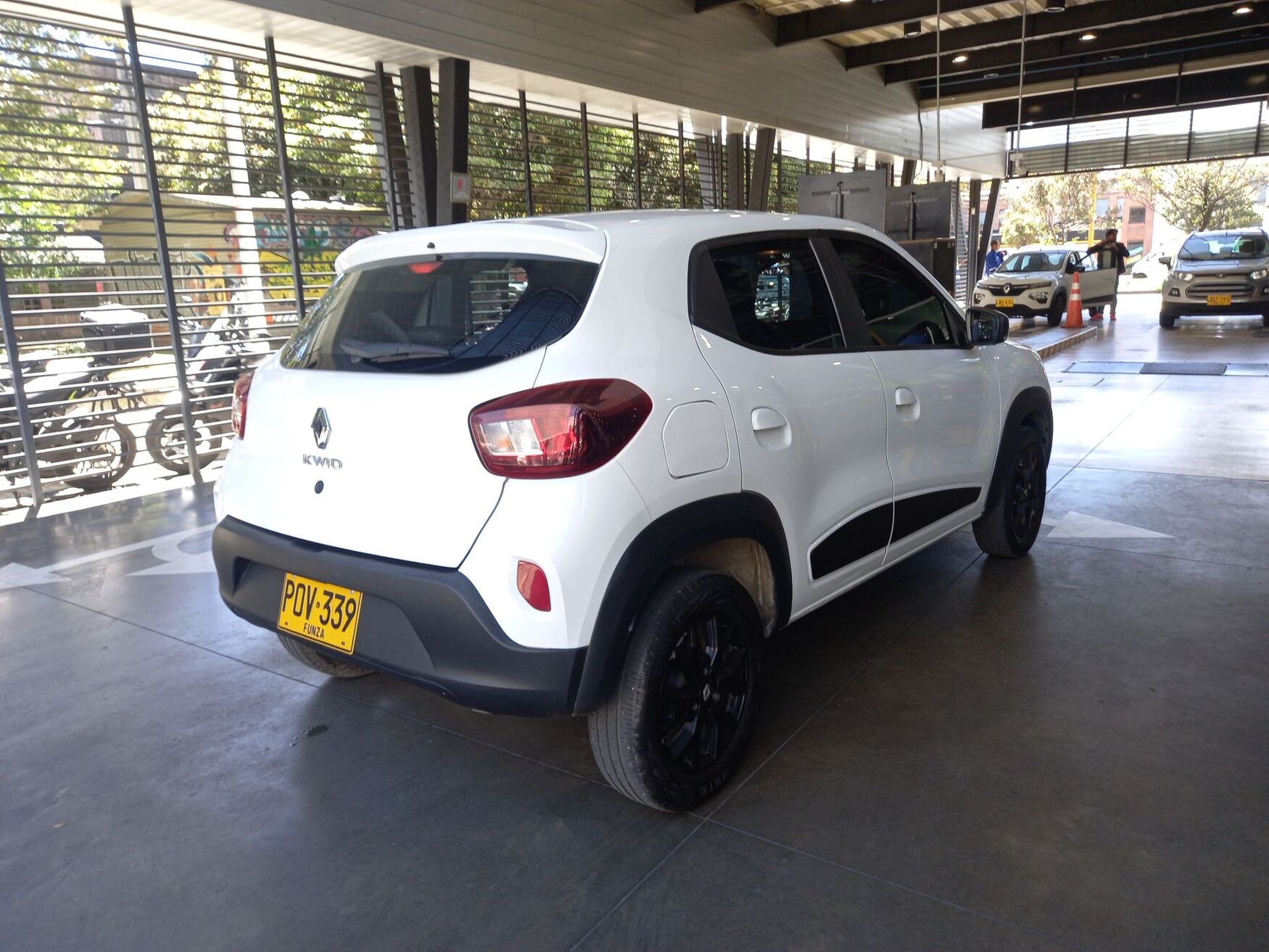 Renault - Kwid - 2026 image number 9