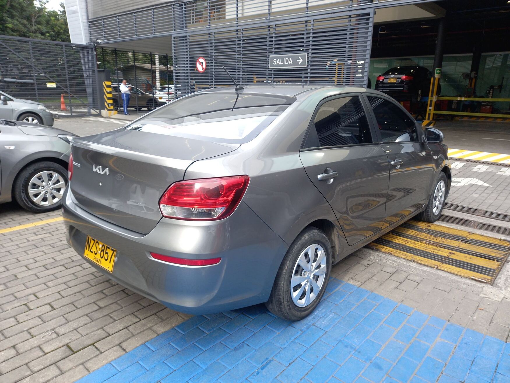 Kia - Soluto - 2026 image number 9