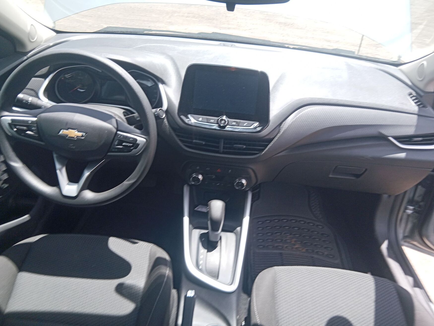 Chevrolet - Onix - 2025 image number 11