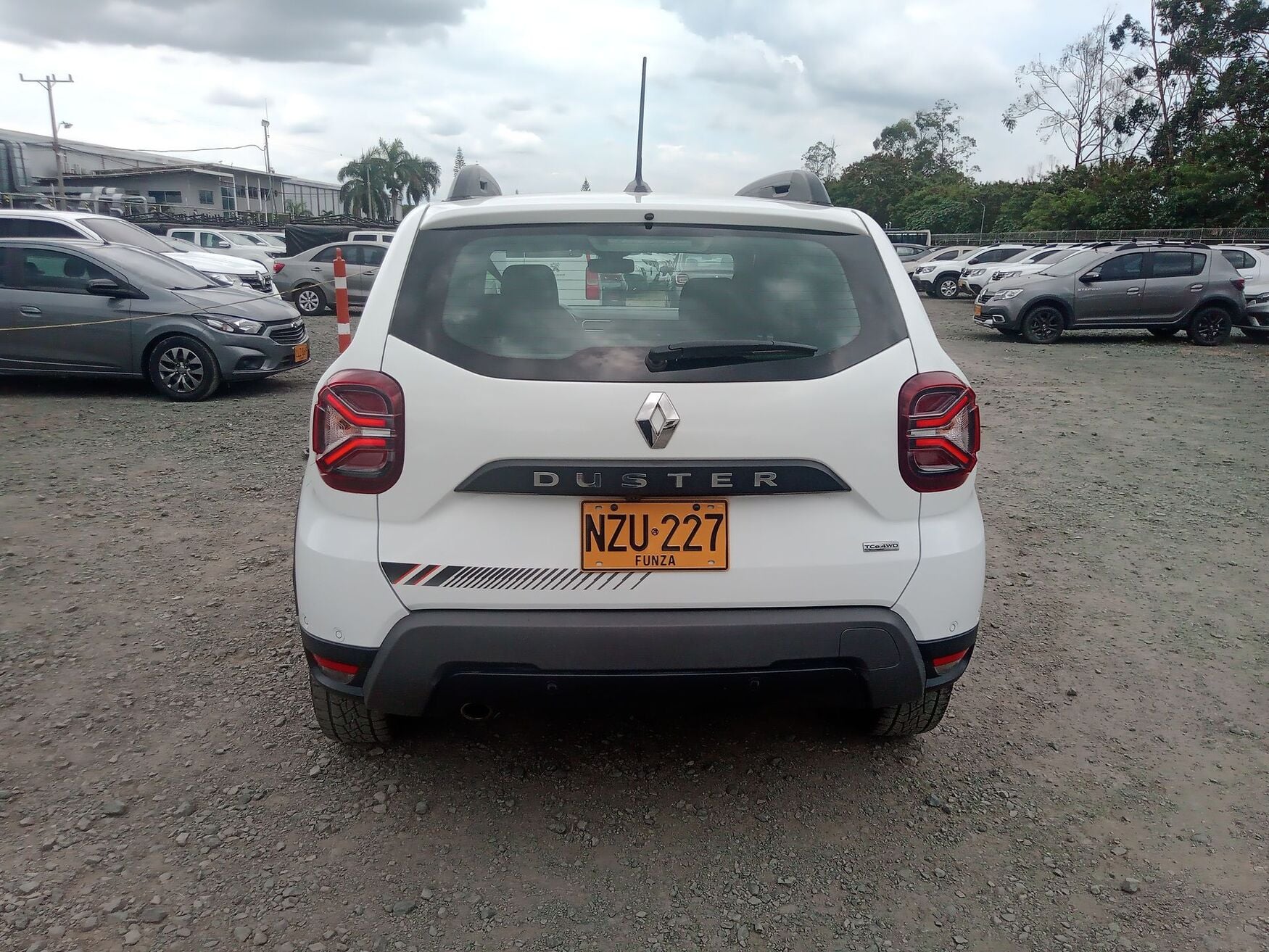 Renault - Duster - 2025 image number 8