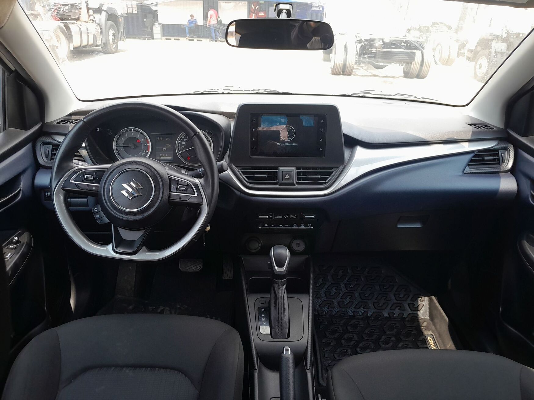 Suzuki - Baleno - 2023 image number 11