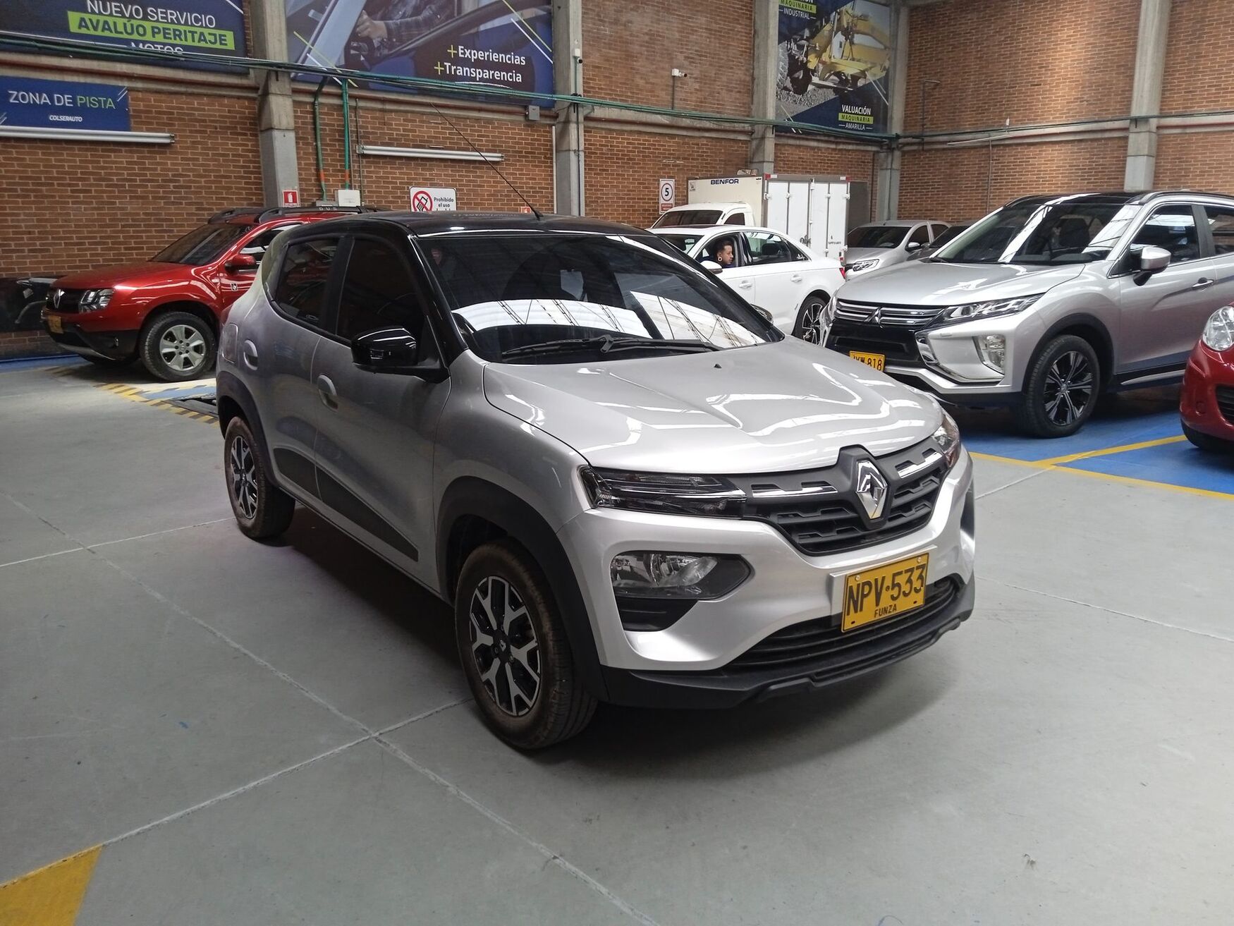 Renault - Kwid - 2025 image number 1