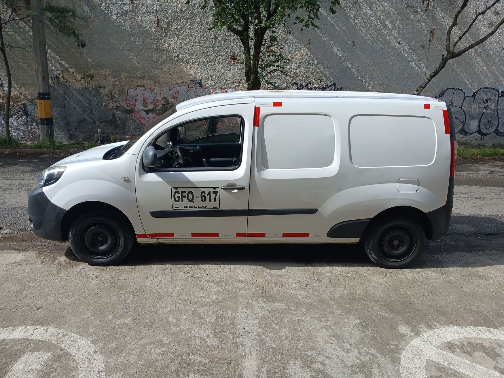 Renault - Kangoo ZE - 2019 image number 6