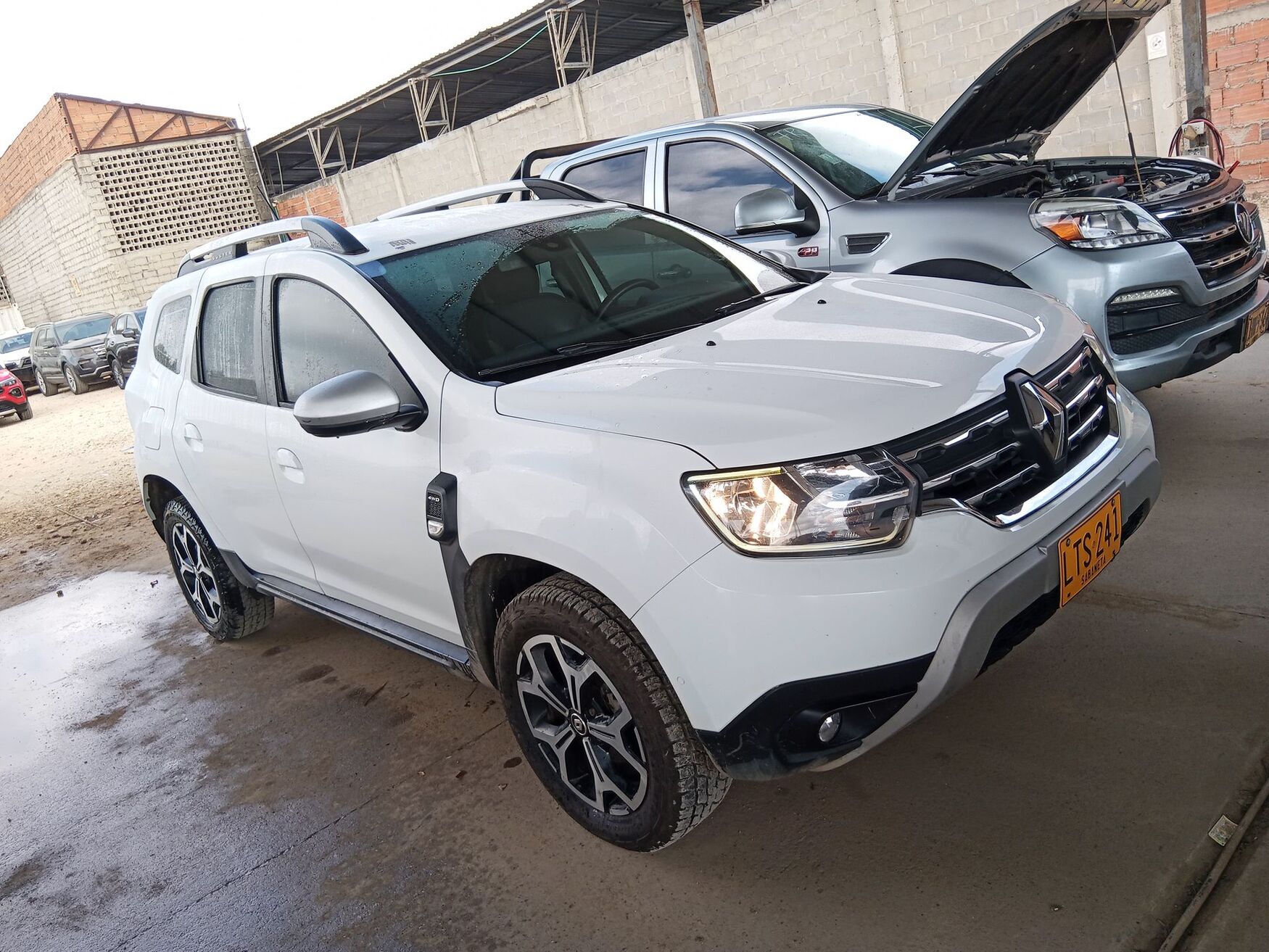 Renault - Duster - 2024 image number 1