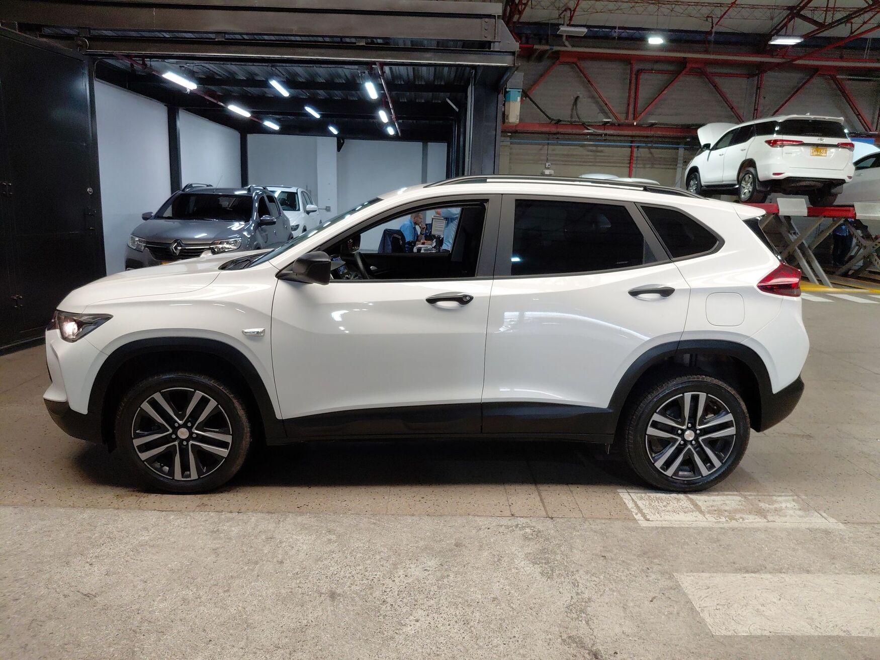 Chevrolet - Tracker - 2025 image number 6