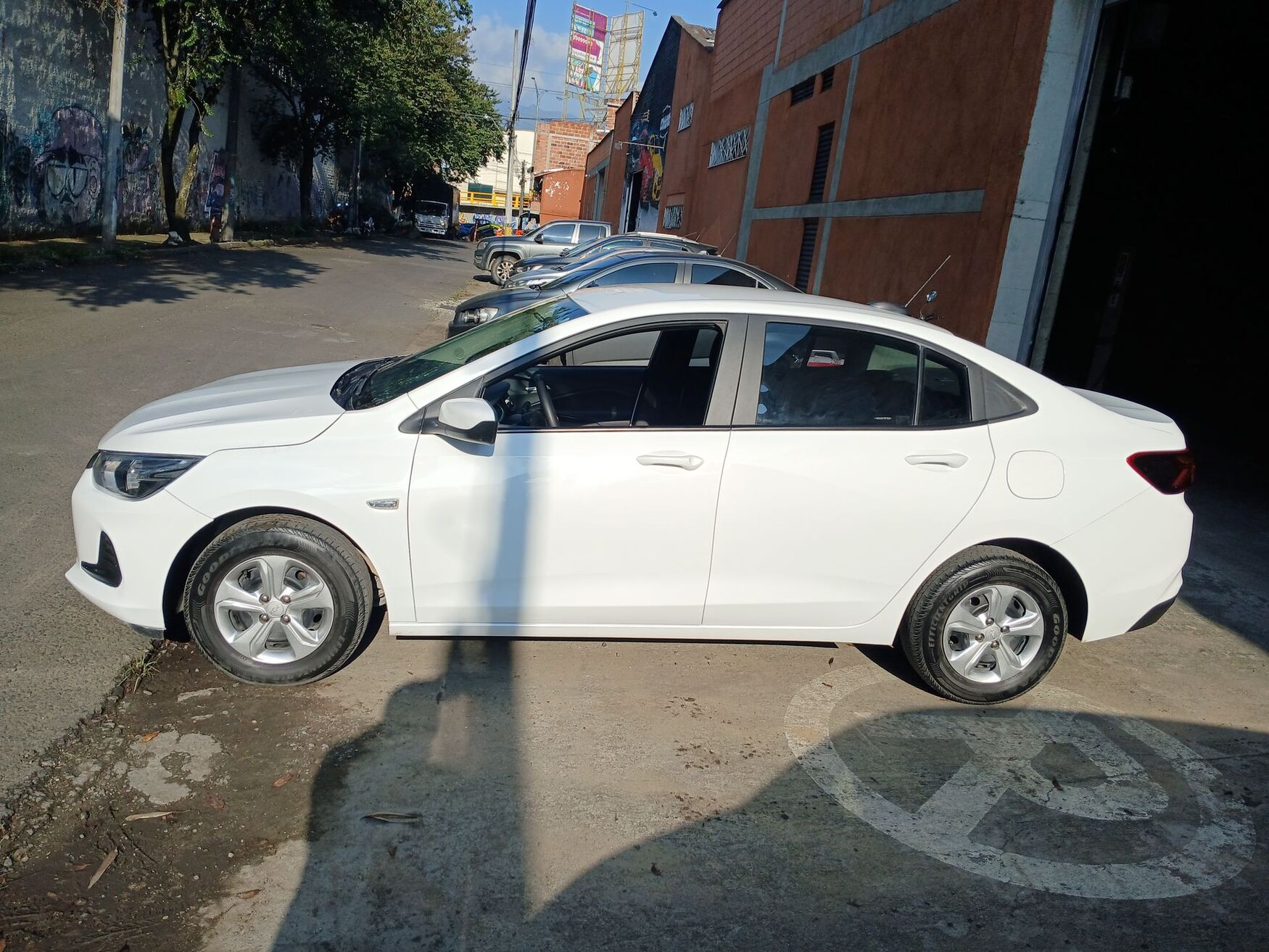 Chevrolet - Onix - 2025 image number 6